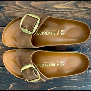 Big buckle Birkenstock size 9 (40) slim